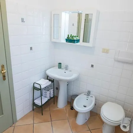 Vaccaj Cultura Musica E Mare A By Yohome Apartamento Pésaro